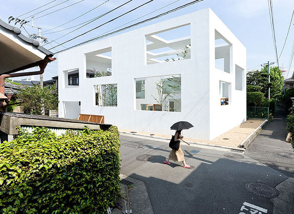 Oita House by Sou Fujimoto