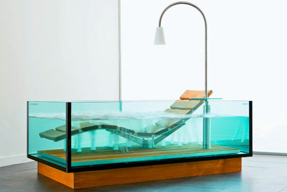 6 Cool, Clear Bathtubs