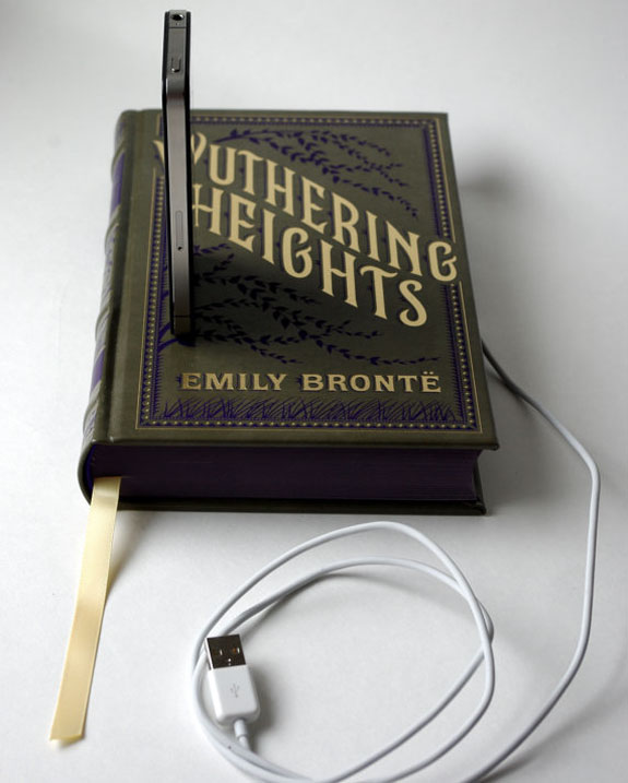 Cool iPod Charger From Recycled Books